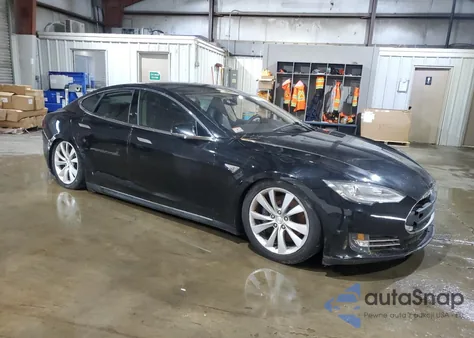2013 Tesla Model S from USA, damaged, VIN 5YJSA1DP1DFP04296